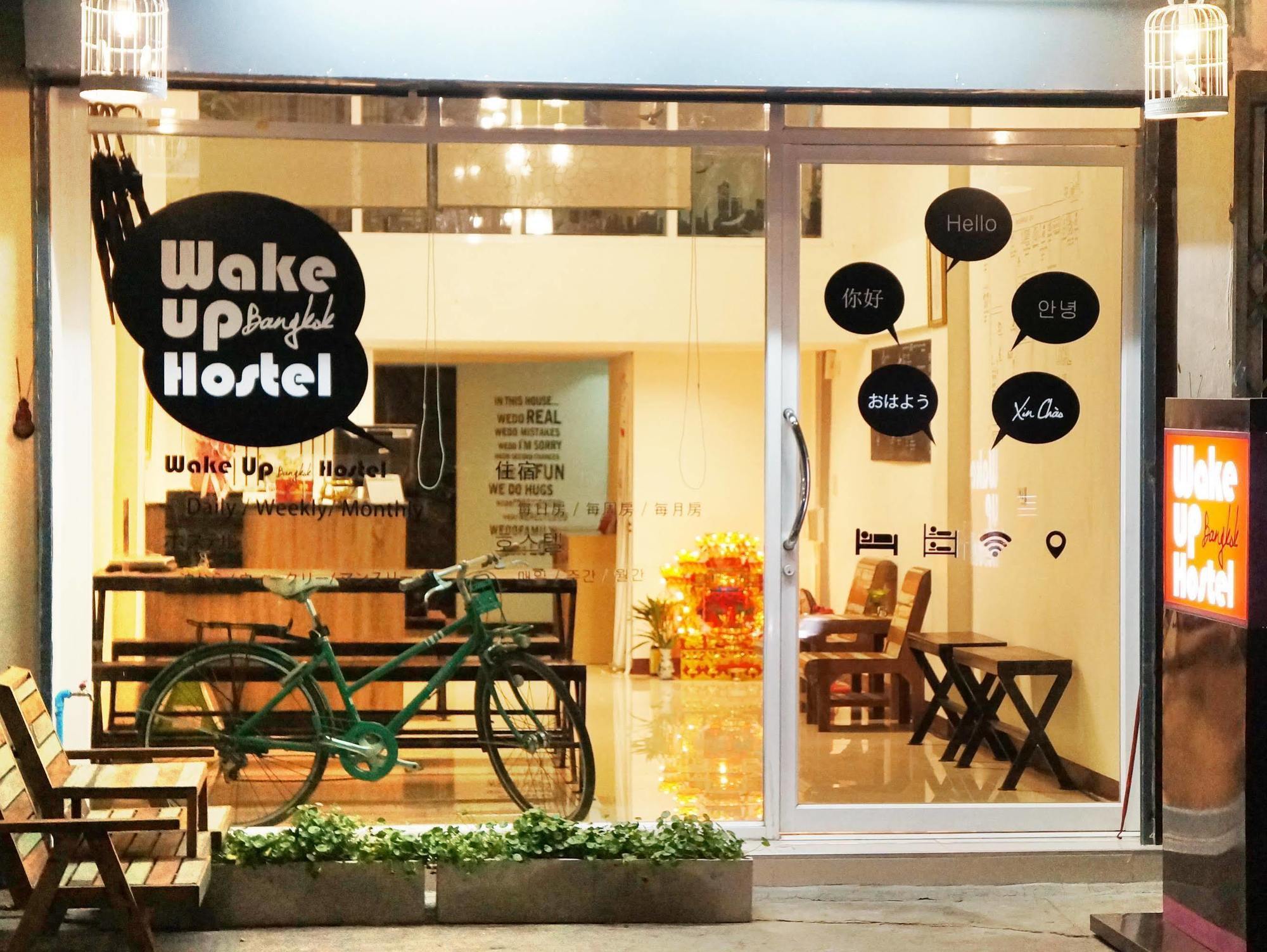 Wake Up Hostel Banguecoque Exterior foto